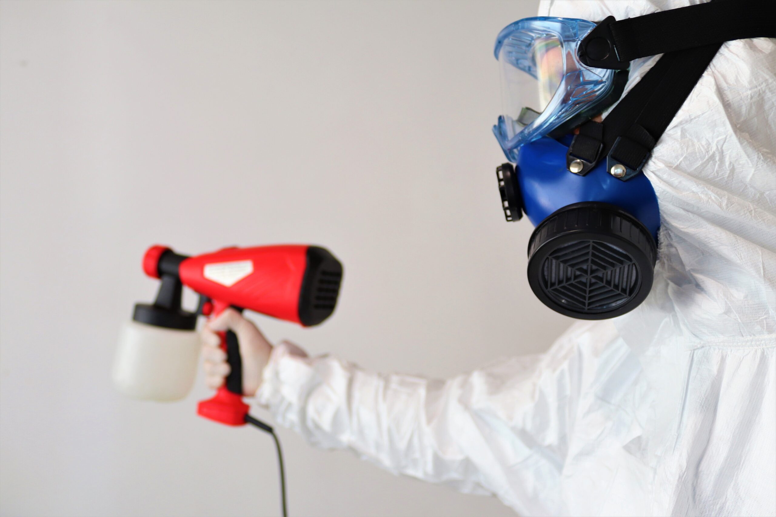 Emergency water damage extraction crew responding in Honolulu Hawaii
