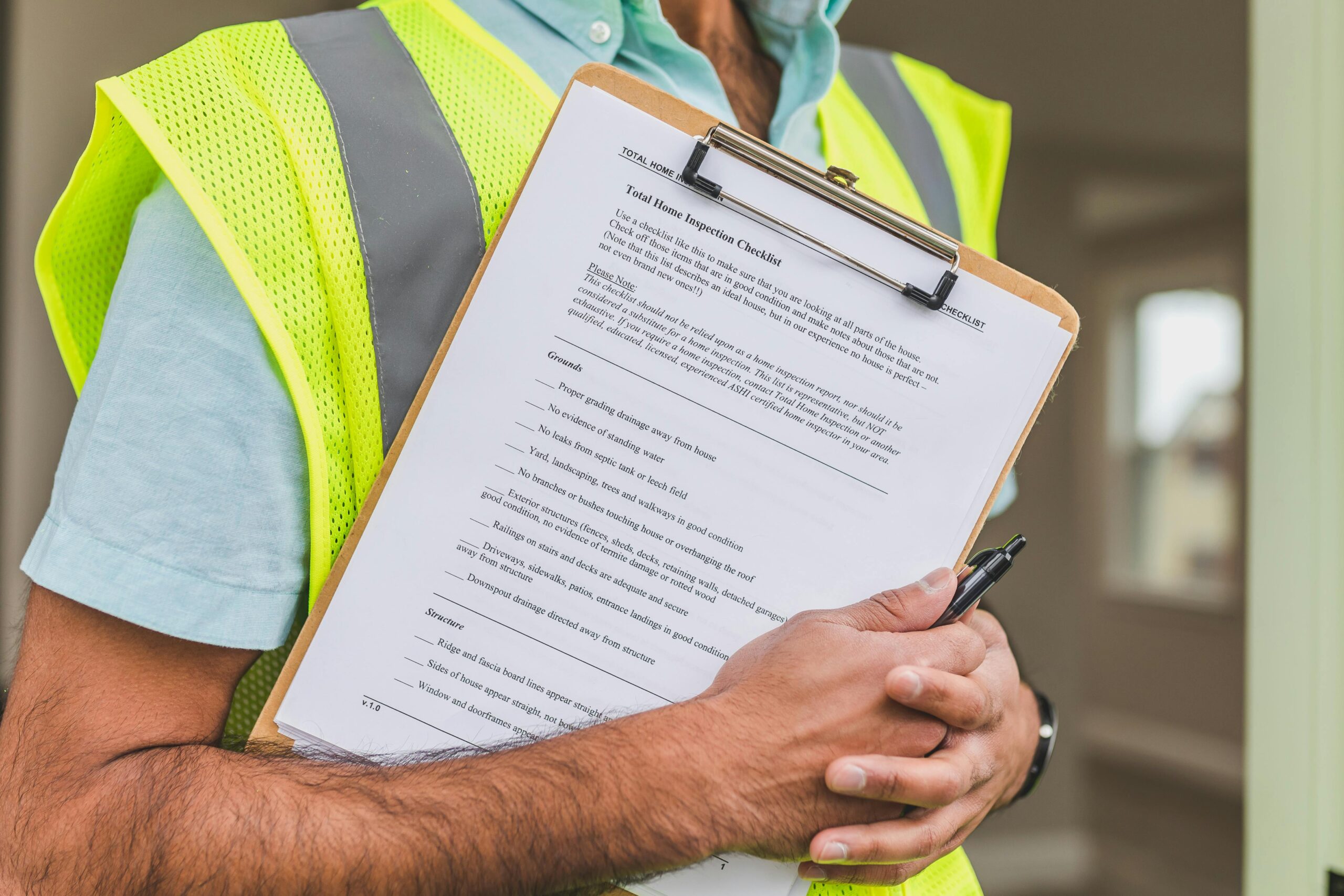 Water damage insurance documentation being prepared after burst pipe in Honolulu